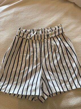Express High-Waist Ivory Shorts with Black Pinstripes